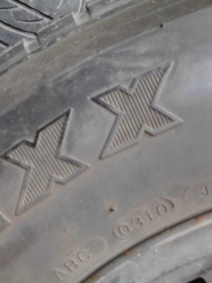 กะทะล้อพร้อมยาง 215/75R16  TRUCK MAXX MAXXIS UE-168 TEL.081-427-3941