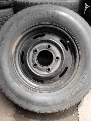 กะทะล้อพร้อมยาง 215/75R16  TRUCK MAXX MAXXIS UE-168 TEL.081-427-3941