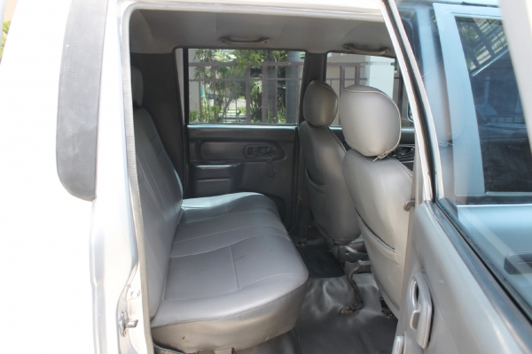 ขายสตราด้า 4 ประตู  ปี2000 รถสวย ขับดี พร้อมใช้ ไม่ต้องซ่อม ราคา 117,000บ. เน็ตๆแล้วครับ(งดต่อรอง)