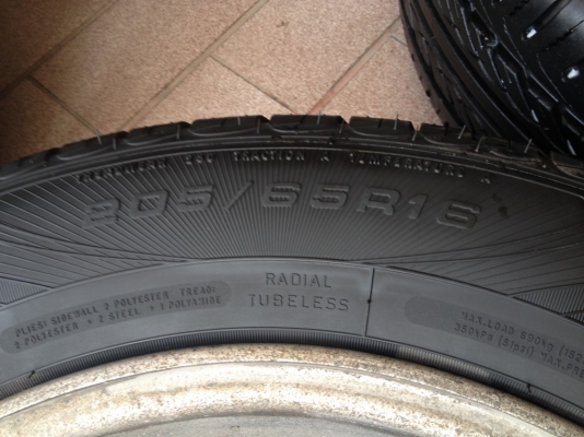 เเม็ก NISSAN เทียน่า230JM พร้อมยางGOODYEAR205 65 16ปี13สภาพใหม่ๆ