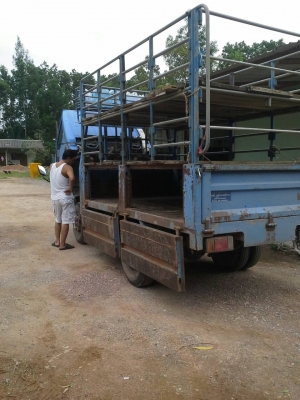 6ล้อรั้ว IZUZU NKR 100แรงม้า ปี48 รถสวย พร้อมใช้งาน เกียร์สั้น ยกหัวได้ ยางสวย เอกสารพร้อม ราคาต่อรองได้ 087-2976734