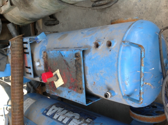 ขายปั้มลมและถังพลาสติก ขายปั้มลมและถังพลาสติก