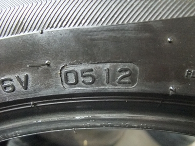 Bridgestone Potenza S001 225/50/17 ปี12