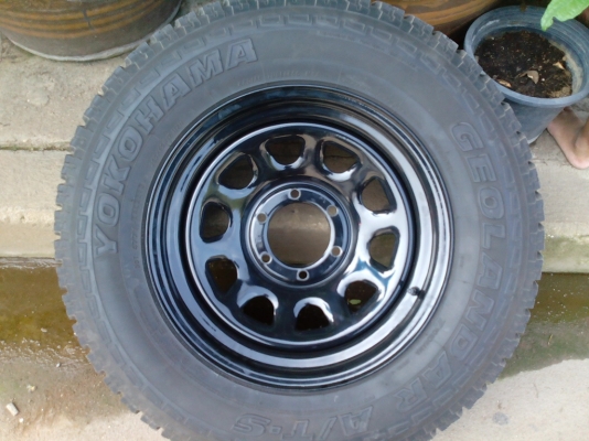ขายยางYokohama at/s ขนาด 265/65/17พร้อมล้อRock  สภาพสวยๆ