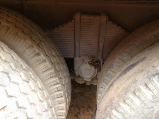 10ล้อล่อง 1เพลา isuzu JCM วางหัวร็อกกี้ เครื่องเดิม คัทซีเดิม คัทซีสวยมีสนิมนิดหน่อย รถพร้อมใช้งาน ราคาต่อรองได้ เอกสารพร้อม 087-2976734