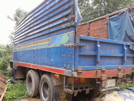 10ล้อล่อง 1เพลา isuzu JCM วางหัวร็อกกี้ เครื่องเดิม คัทซีเดิม คัทซีสวยมีสนิมนิดหน่อย รถพร้อมใช้งาน ราคาต่อรองได้ เอกสารพร้อม 087-2976734