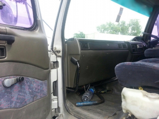 รถนิตสัน 10 ล้อ หัวลาก 320 แรงม้า. ปี 47 สนใจติดต่อ 081 - 6079515 รถนิตสัน 10 ล้อ หัวลาก 320 แรงม้า. ปี 47 สนใจติดต่อ 081 - 6079515