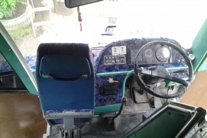 รถบัส HINO VIPชั้นครึ่ง32ที่นั่งแอร์ห้องน้ำ เครื่องHO7Dเทอร์โบ(เครื่่องท้าย)