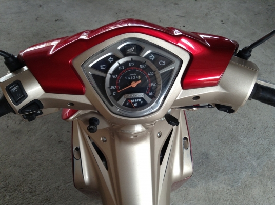 ขาย!!! เวฟ110ไอออโต้ สต๊าทมือ สภาพสวย ปี53 รถเครื่องดีคับ ขับขี่ดี ทะเบียนครบ