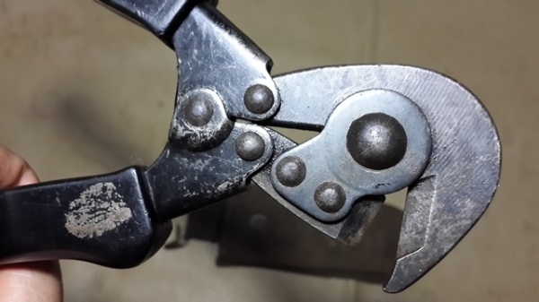 คีมตัดสาย สนาม US งานเก่าสภาพเยี่ยม เหนียวๆ