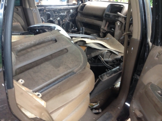 HONDA CRV ออโต้โฟวีล ปี2004 มัดจำแล้ว 10000 บาท โดยเสี่ยนิว บางใหญ่ ขอบคุณที่ให้การอุดหนุน