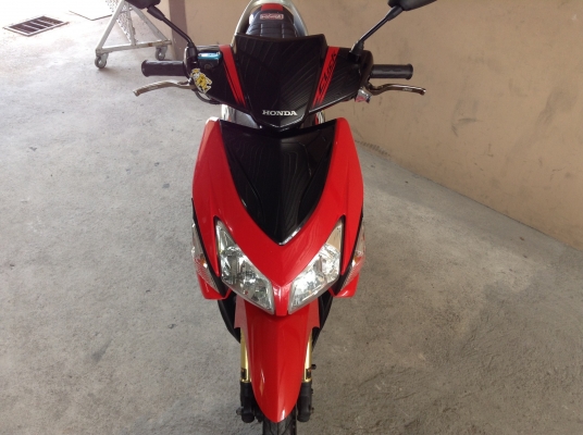 ขาย!!! ฮอนด้าคลิ๊ก รุ่นท็อปล้อแม็ก ปี51 รถเครื่องดีคับ ทะเบียนครบ ภาษีไม่หมด