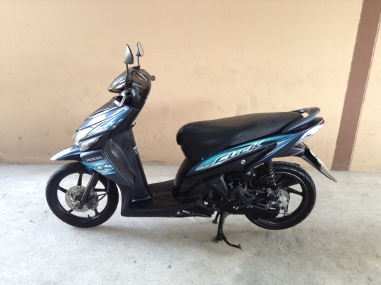 ขาย!!! ฮอนด้าคลิ๊ก รุ่นท็อปล้อแม็ก ปี49 รถเครื่องดีคับ ขับขี่ดี ทะเบียนครบ