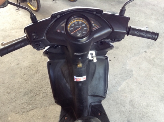 ขาย!!! ฮอนด้าคลิ๊ก ปี49 รถเครื่องดีคับ ขับขี่ดี ทะเบียนครบ