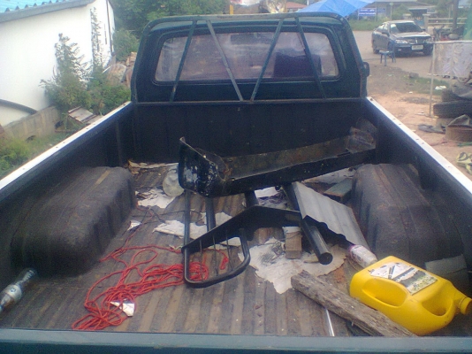 โตโยต้าม้ากระโดด LN40