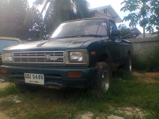 โตโยต้าม้ากระโดด LN40