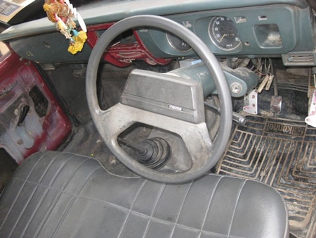 มาสด้าน้อย สีแดง