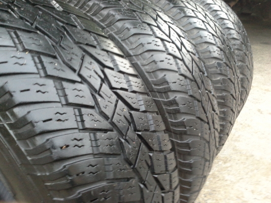 ยางToyo 245/70/16 ปี10 ดอกสวยๆไม่มีกินข้างไม่บวมไม่บั้ง