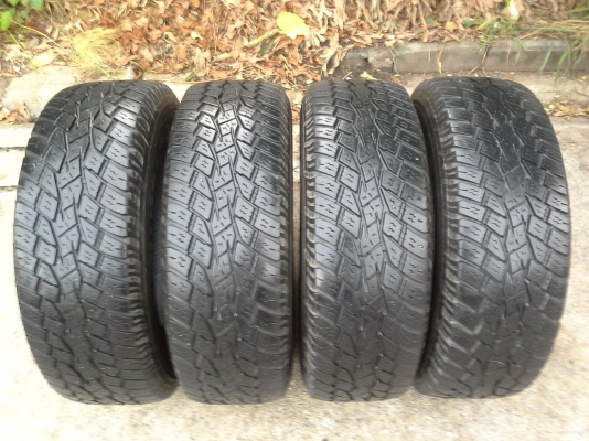 ยางToyo 245/70/16 ปี10 ดอกสวยๆไม่มีกินข้างไม่บวมไม่บั้ง