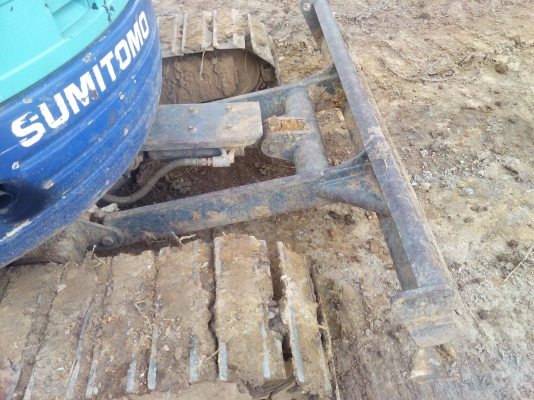 ขายรถแบคโฮSUMITOMO sh20uu-3รถสวยพร้อมใช้ราคาถูกเทียบเท่าขนาด30รุ่นนี้มีพิเศษเฟรมสามารถถ่างกว้างออกได้โดยไฮดอลิครุ่นไหม่มากๆๆเห็นแล้วจะอึ่ง