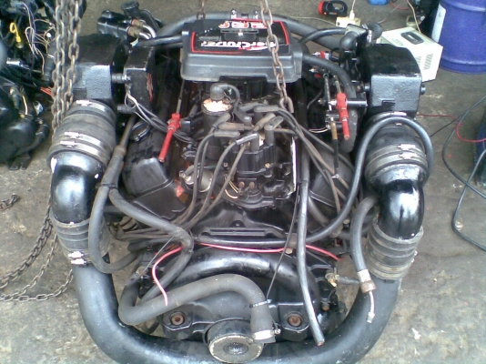 ขายเครื่องเรือ v8 (เครื่องติดได้ เดินนิ่งมาก)