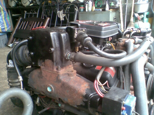 ขายเครื่องเรือ v8 (เครื่องติดได้ เดินนิ่งมาก)