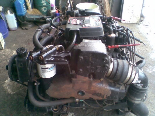 ขายเครื่องเรือ v8 (เครื่องติดได้ เดินนิ่งมาก)