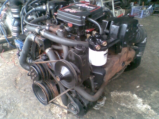 ขายเครื่องเรือ v8 (เครื่องติดได้ เดินนิ่งมาก)