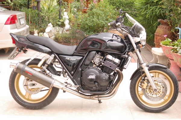 --ขาย CB400 ทะเบียนกรุงเทพ สวยๆๆ --