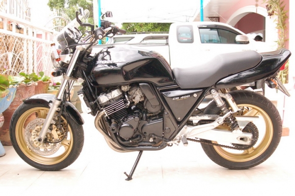 --ขาย CB400 ทะเบียนกรุงเทพ สวยๆๆ --