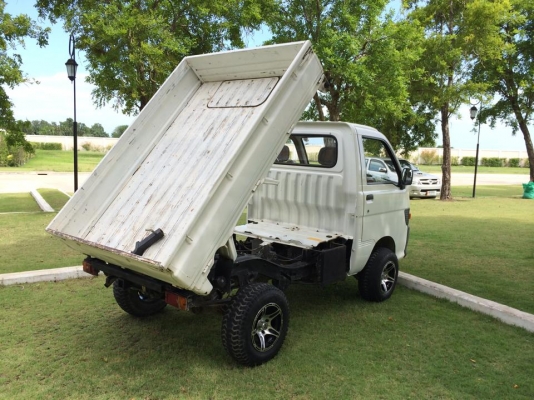 s110p 4x4 มีสโล ยกดั้ม ยกสูง3นิ้ว ทำสี พ่นกันสนิมแล้ว มีชุดลาก เทเลอร์ ครบชุด