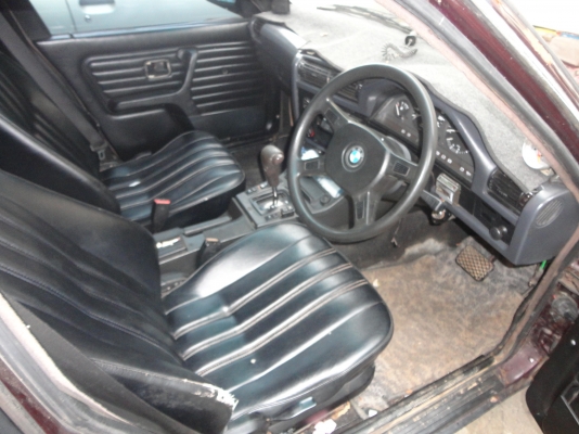 ขายBMW 318! เครื่อง 3S ออโต้ ติดแก๊ส พวงมาลัยเพาเวอร์LPG ราคา 35000 บาท