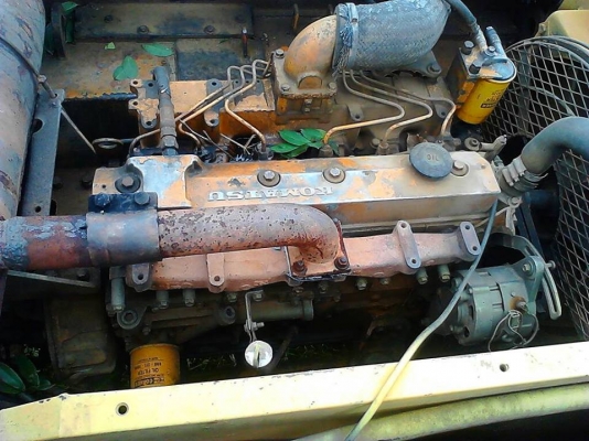 **350,000 บ.ต่อรอง**ขายแบคโฮ KOMATSU PC120-3 เครื่องปั้มเดิม เครื่อง KOMATSU 6D95L-85HP 6สูบ แน่นดี แรงดี ปั้มดีแรงดี ทำงานดีไม่โหลด เอวแน่นดี ไม่มีแตก บูมอาร์มสวยไม่ปะไม่ดามไม่ร้าว ช่วงล่าง70-75\% โซ่พอได้ โรลเลอร์ครบ แทร็กหนา เฟรมสวยไม่ผุ สป็อคเก็ตกับล้อ