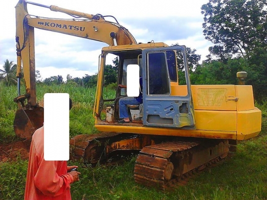 **350,000 บ.ต่อรอง**ขายแบคโฮ KOMATSU PC120-3 เครื่องปั้มเดิม เครื่อง KOMATSU 6D95L-85HP 6สูบ แน่นดี แรงดี ปั้มดีแรงดี ทำงานดีไม่โหลด เอวแน่นดี ไม่มีแตก บูมอาร์มสวยไม่ปะไม่ดามไม่ร้าว ช่วงล่าง70-75\% โซ่พอได้ โรลเลอร์ครบ แทร็กหนา เฟรมสวยไม่ผุ สป็อคเก็ตกับล้อ