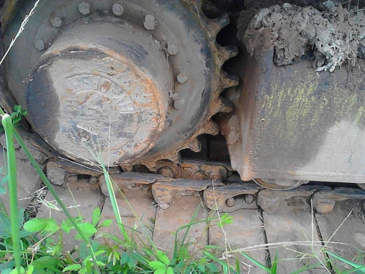 **350,000 บ.ต่อรอง**ขายแบคโฮ KOMATSU PC120-3 เครื่องปั้มเดิม เครื่อง KOMATSU 6D95L-85HP 6สูบ แน่นดี แรงดี ปั้มดีแรงดี ทำงานดีไม่โหลด เอวแน่นดี ไม่มีแตก บูมอาร์มสวยไม่ปะไม่ดามไม่ร้าว ช่วงล่าง70-75\% โซ่พอได้ โรลเลอร์ครบ แทร็กหนา เฟรมสวยไม่ผุ สป็อคเก็ตกับล้อ