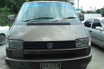 ขายรถตู้ vip เครื่องดีแน่นๆไม่เคยติดแก๊ส  สีสวยเงาวับทั้งคัน