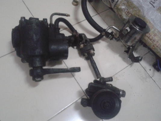 ขายกระปุกพวงมาลัยเพาเวอร์พร้อมตัวปั้นบนครบชุดของโฮเด้น2500บาท