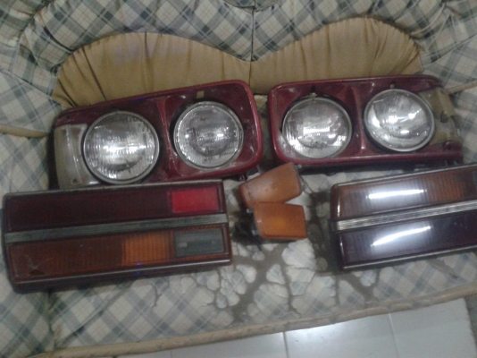 ขายไฟหน้าไฟท้ายRT100 พร้อมกรอบไฟหน้า