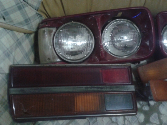 ขายไฟหน้าไฟท้ายRT100 พร้อมกรอบไฟหน้า