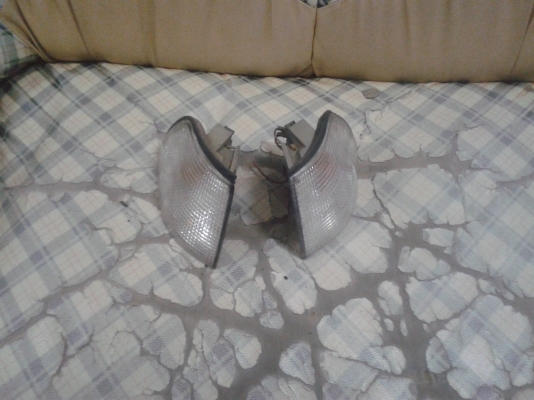 ขายไฟมุมอี36 นกแก้ว 1คู่600 ขายไฟมุมอี36 นกแก้ว 1คู่600