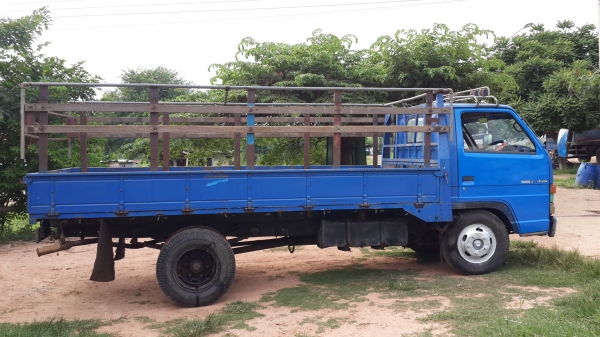 ขาย6ล้อ อีซูซุ100แรง พ.เพาเวอร์ แชชซีสวย เครื่องดี ทะเบียนเต็ม 4BC2 สภาพพร้อมใช้งาน พร้อมคอกเหล็ก