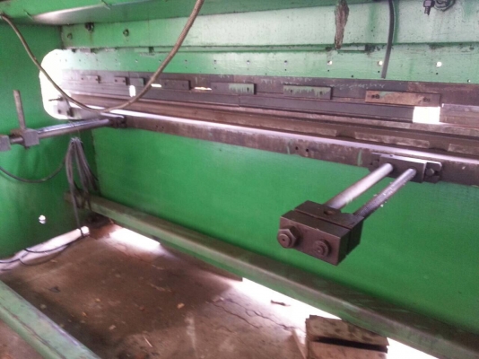 เครื่องพับ10ฟุตพับได้6มิลของtaiwan of chinaไฮโดรลิคติดต่อ0892224259