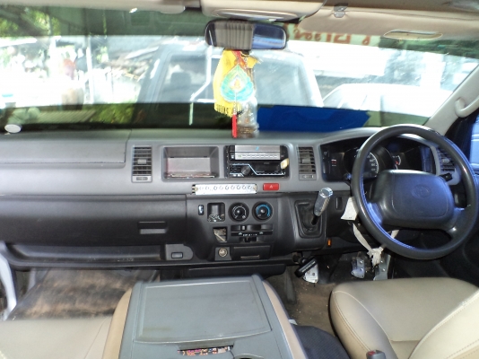 TOYOTA COMMUTER TOYOTA COMMUTER