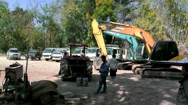 ขายรถไถ Yanmar 45 พร้อมอุปกรณ์