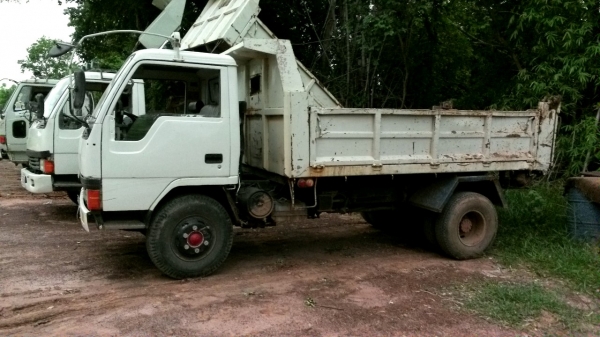 ขายดาวน์ 6 ล้อดั๊ม CANTER 4D34