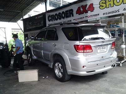 ช่วงล่างรถ Fortuner by Shock Profender
