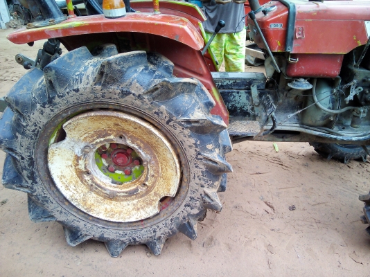 ยันม่าร์ 4x4 อุปกรณ์ครับพร้อมใช้ 70000บาท