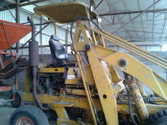 ขายรถรถตัก ต่อแขนแล้ว พร้อมใช้งานเลยครับ