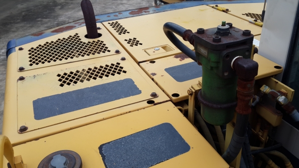 PC 90-1 เก่านอก อาร์มยาวตัวเดินใหญ่สวยจริงๆ เครื่องดีมีลายหัวเจาะครบ PC 90-1 เก่านอก อาร์มยาวตัวเดินใหญ่สวยจริงๆ เครื่องดีมีลายหัวเจาะครบ