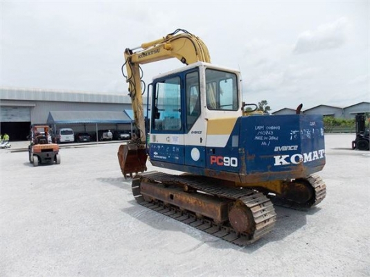 PC 90-1 เก่านอก อาร์มยาวตัวเดินใหญ่สวยจริงๆ เครื่องดีมีลายหัวเจาะครบ